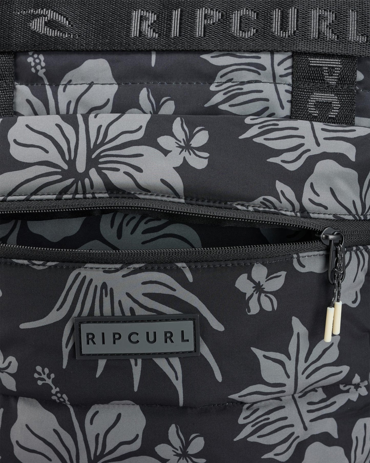 Weekend Travel 26L Tote