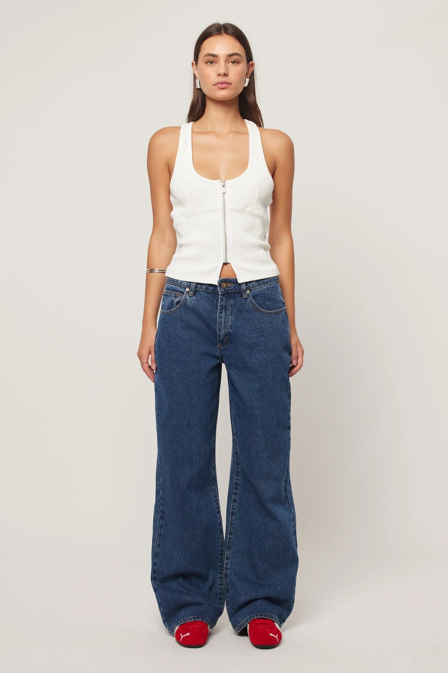 95 Baggy Bella