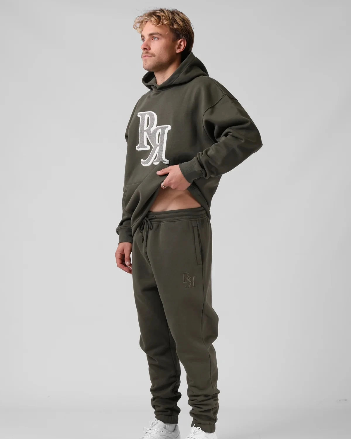 Binate Tracky