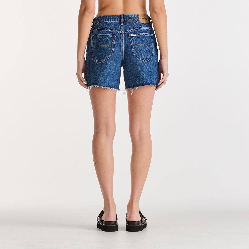 Mid Straight Short