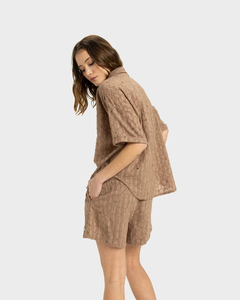 Beach Nostalgia Eyelet