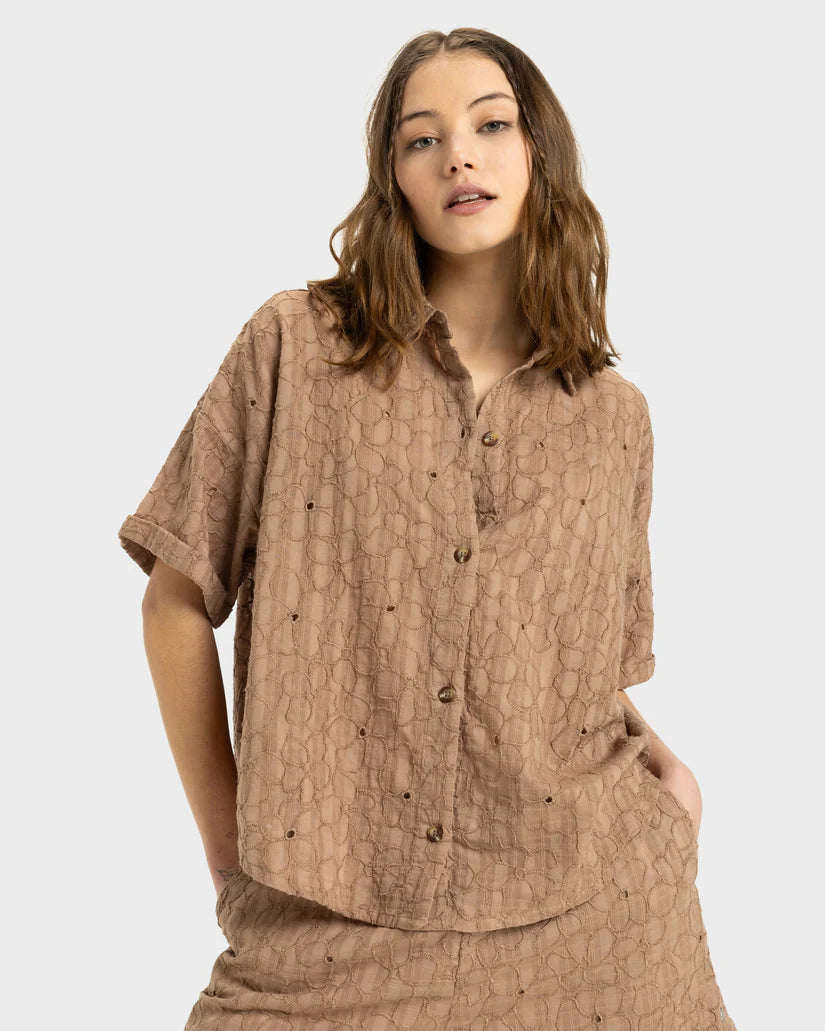 Beach Nostalgia Eyelet