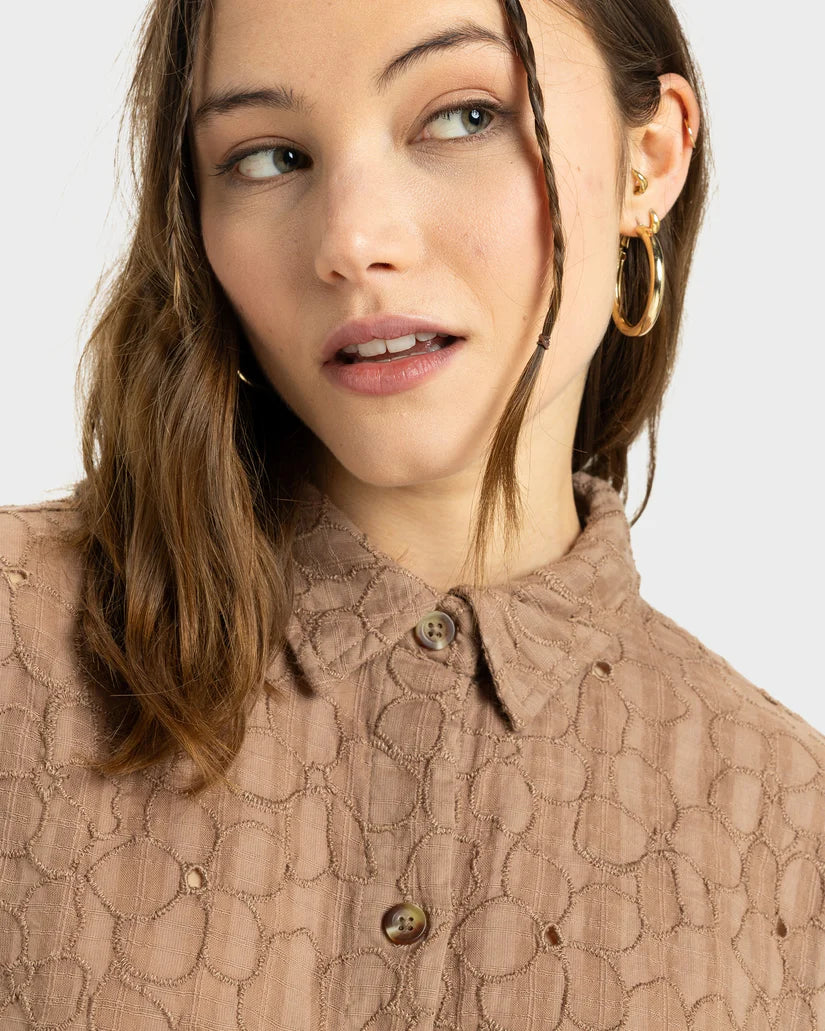 Beach Nostalgia Eyelet