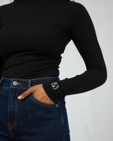 Icon Mock Neck L/S Top