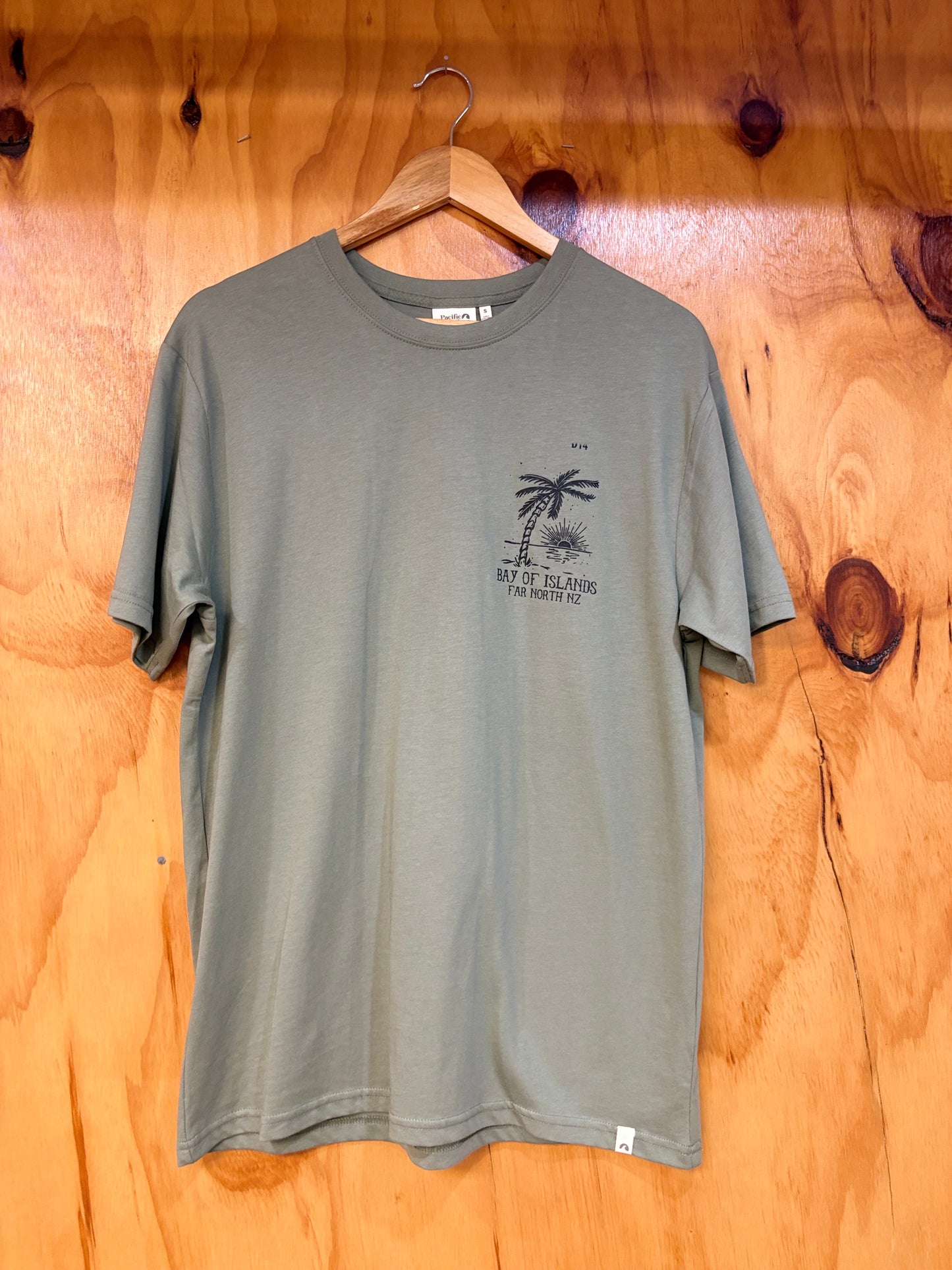 Lino Waves Mens Tee