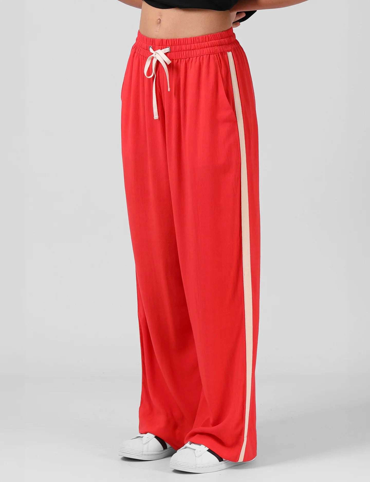 Miila Pant - Red